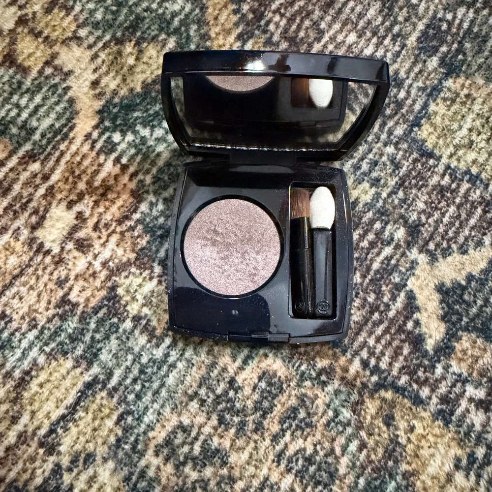 CHANEL 14 Talpa Eyeshadow Compact - Picture 3 of 3